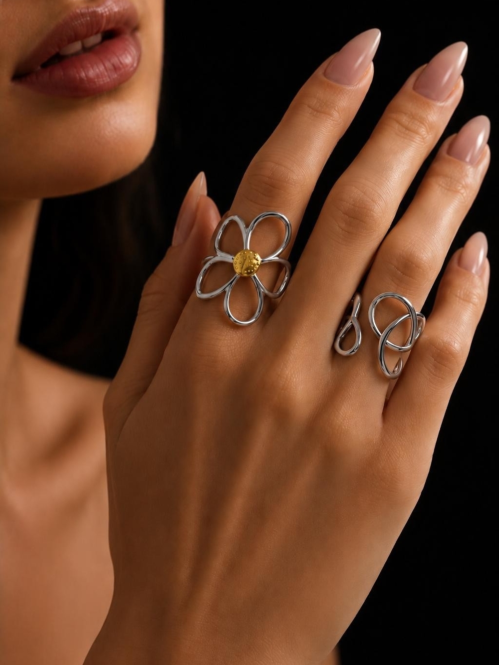 Flexible Silver & Gold Daisy Flower Ring - Women's Jewelry - Picture 4 of 5
